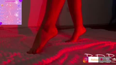 NAHIARA EVANS online show from March 25, 10:05 pm