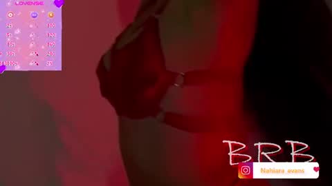 Snapshot of nahiara_evans_ chatting on July 23, 3:26 am NAHIARA EVANS online show from July 23, 3:26 am