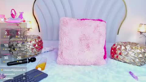 NahiaraReina  online show from February 9, 4:29 pm