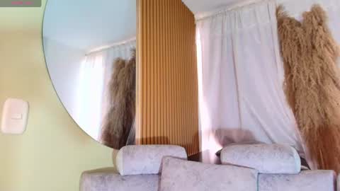 Snapshot of nahiavictoria chatting on July 1, 3:23 pm NahiaVictoria online show from July 1, 3:23 pm