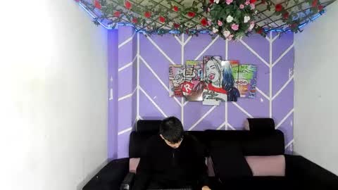 nahomi_hot2002 online show from May 10, 12:10 pm