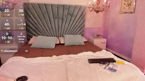 Snapshot of nahomi_wild chatting on December 11, 10:49 pm Nahomi online show from December 11, 10:49 pm