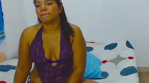 Snapshot of nahomiandmakelele2025 chatting on October 14, 3:18 am NahomiMakelele online show from October 14, 3:18 am
