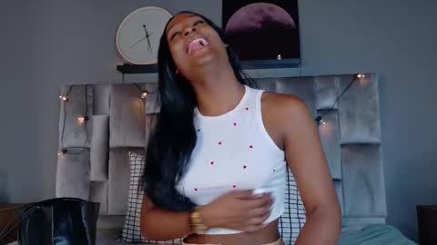  VICTORIA  online show from November 26, 7:37 pm