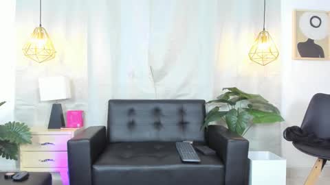 Snapshot of nahomiwhitte chatting on March 25, 12:33 pm Nahomy Whitte online show from March 25, 12:33 pm