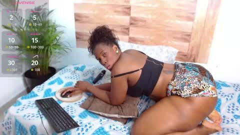 nahomy_gree online show from April 24, 4:59 am