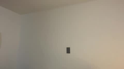 nahomy online show from April 23, 1:13 pm