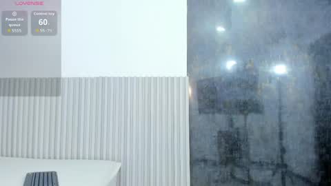 Snapshot of nahomy_park chatting on May 21, 11:39 am nahomy_park online show from May 21, 11:39 am