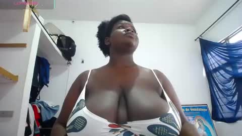 Snapshot of nahybig_boobs chatting on July 2, 4:57 pm Karatbby online show from July 2, 4:57 pm