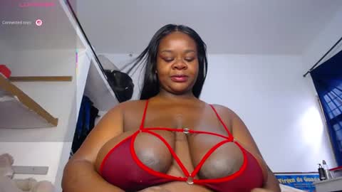 Snapshot of nahybig_boobs chatting on July 9, 5:39 pm Karatbby online show from July 9, 5:39 pm