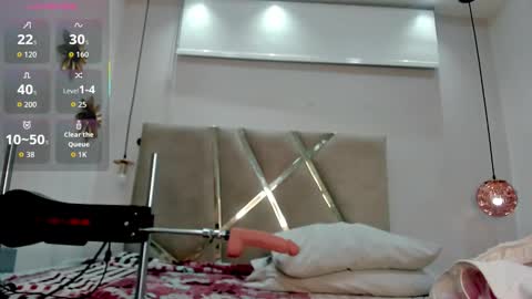 Snapshot of nai_blue chatting on September 27, 2:38 am nai_blue online show from September 27, 2:38 am
