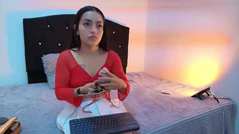 Naia online show from January 9, 11:24 am