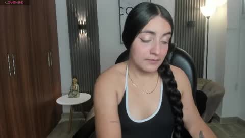 naiah_blue online show from June 19, 6:56 pm