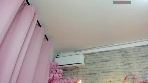 naiawhisper online show from February 22, 12:04 pm