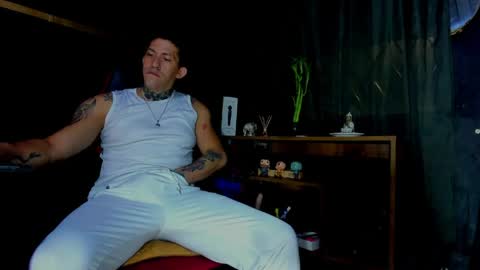 naider_1 online show from March 30, 4:57 am