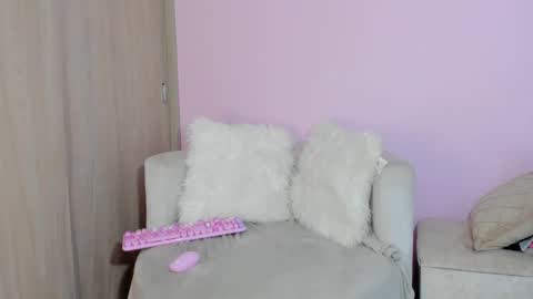      online show from December 16, 5:43 pm