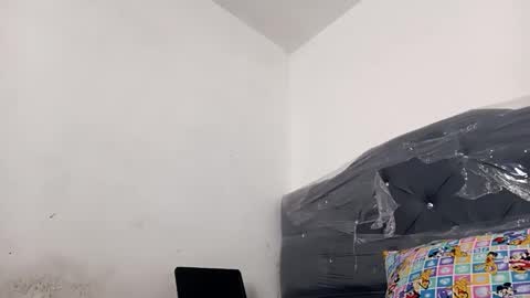 naisha and axel2 online show from February 5, 5:39 pm