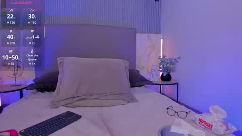 Naisha Ford online show from September 13, 8:30 pm