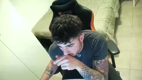 Snapshot of najidalquazar chatting on March 1, 10:01 pm Najid online show from March 1, 10:01 pm