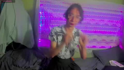 NAJI  online show from November 11, 7:14 pm