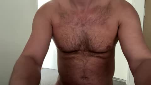naked_dude25 online show from December 4, 9:12 pm