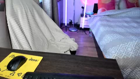 Snapshot of naked_psychologist chatting on March 3, 1:31 pm Asy no face  online show from March 3, 1:31 pm