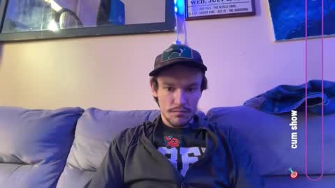 Snapshot of nakedboi420 chatting on February 27, 7:36 pm mid-west guy living on the east coast trying to figure out where to go next online show from February 27, 7:36 pm