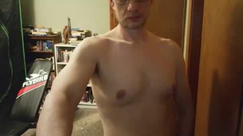 Snapshot of nakedcav chatting on April 30, 11:53 pm NakedClown online show from April 30, 11:53 pm