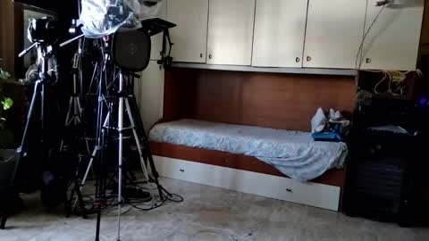 Snapshot of nakednudist72 chatting on February 22, 10:51 am Naked Naturist online show from February 22, 10:51 am