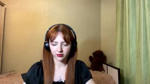 Snapshot of nakitawiggin chatting on February 15, 10:03 am Luna online show from February 15, 10:03 am