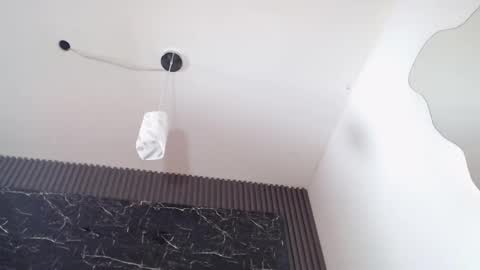 Snapshot of nalaroy chatting on January 6, 7:45 pm NALAROY online show from January 6, 7:45 pm