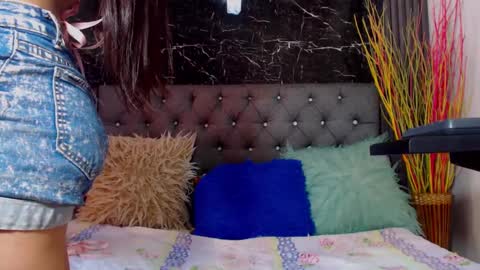 Snapshot of nalaroy chatting on January 20, 3:28 pm NALAROY online show from January 20, 3:28 pm