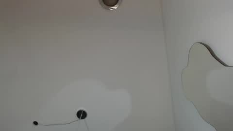 Snapshot of nalaroy chatting on February 8, 11:01 am NALAROY online show from February 8, 11:01 am