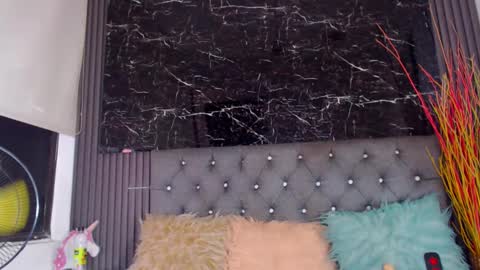 Snapshot of nalaroy chatting on February 26, 7:27 pm NALAROY online show from February 26, 7:27 pm