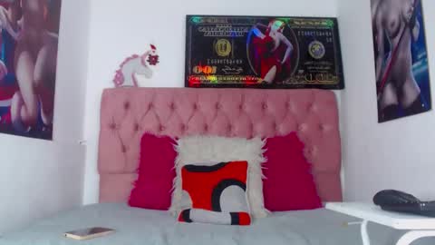 Snapshot of nalaroy chatting on December 20, 5:14 am NALAROY online show from December 20, 5:14 am