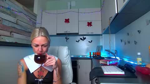 Nally online show from January 7, 1:19 am