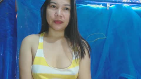 Snapshot of nami0784 chatting on December 19, 1:07 am IamYourSafeHaven online show from December 19, 1:07 am