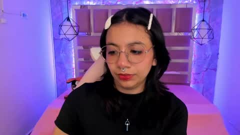 nami_usagi online show from December 20, 5:08 pm