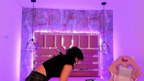 nami_usagi online show from December 21, 6:12 pm