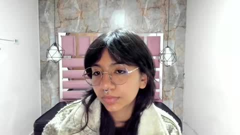 nami_usagi online show from December 24, 11:17 am