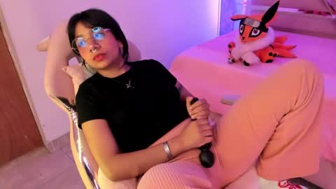 nami_usagi online show from January 8, 4:22 pm