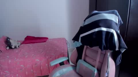 Nami online show from February 14, 8:15 pm