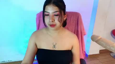 Snapshot of namiko_park_ chatting on June 11, 12:32 am namiko_park_ online show from June 11, 12:32 am