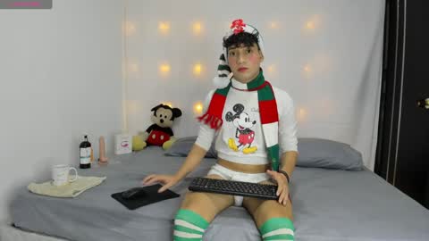 Snapshot of namir__ chatting on December 2, 9:02 am Namir online show from December 2, 9:02 am