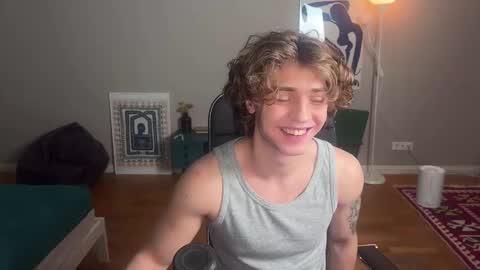 Snapshot of namiraaxel chatting on January 21, 7:39 pm Georges online show from January 21, 7:39 pm