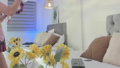 nami online show from October 3, 7:55 pm