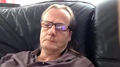 Snapshot of namorreyeb chatting on November 25, 10:26 am namorreyeb online show from November 25, 10:26 am