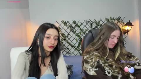 Snapshot of nana_rousse chatting on February 18, 11:22 pm Rousse online show from February 18, 11:22 pm