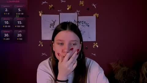 nana_shy_ online show from December 21, 9:38 am