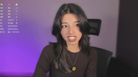Snapshot of nanakodollx chatting on April 29, 7:09 pm Nana Natalia online show from April 29, 7:09 pm